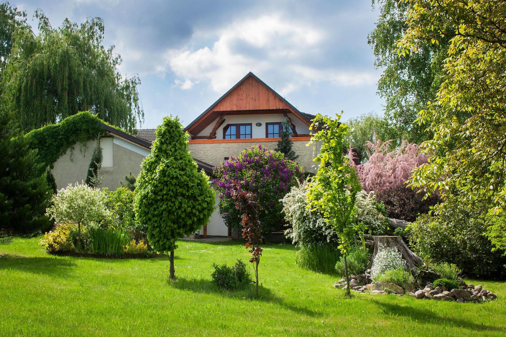 U Prejzku Lägenhet Lhotka  Exteriör bild